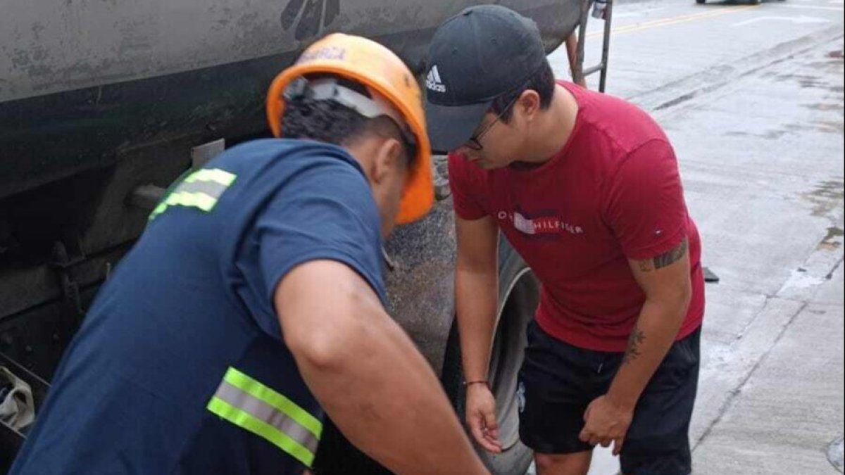 Hecho. Tanqueros han llegado a la ciudadela del norte de la ciudad.