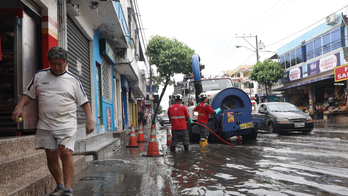 Ciudadelas como Sauces 6 quedan inundadas con cada invierno-