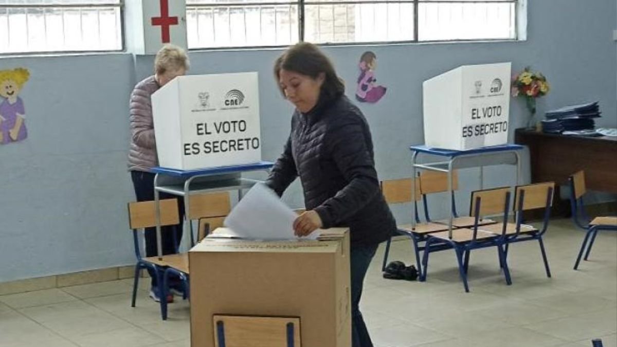 Referencial. El ausentismo en las elecciones generales del 9 de febrero supera los 2,4 millones de votantes. 