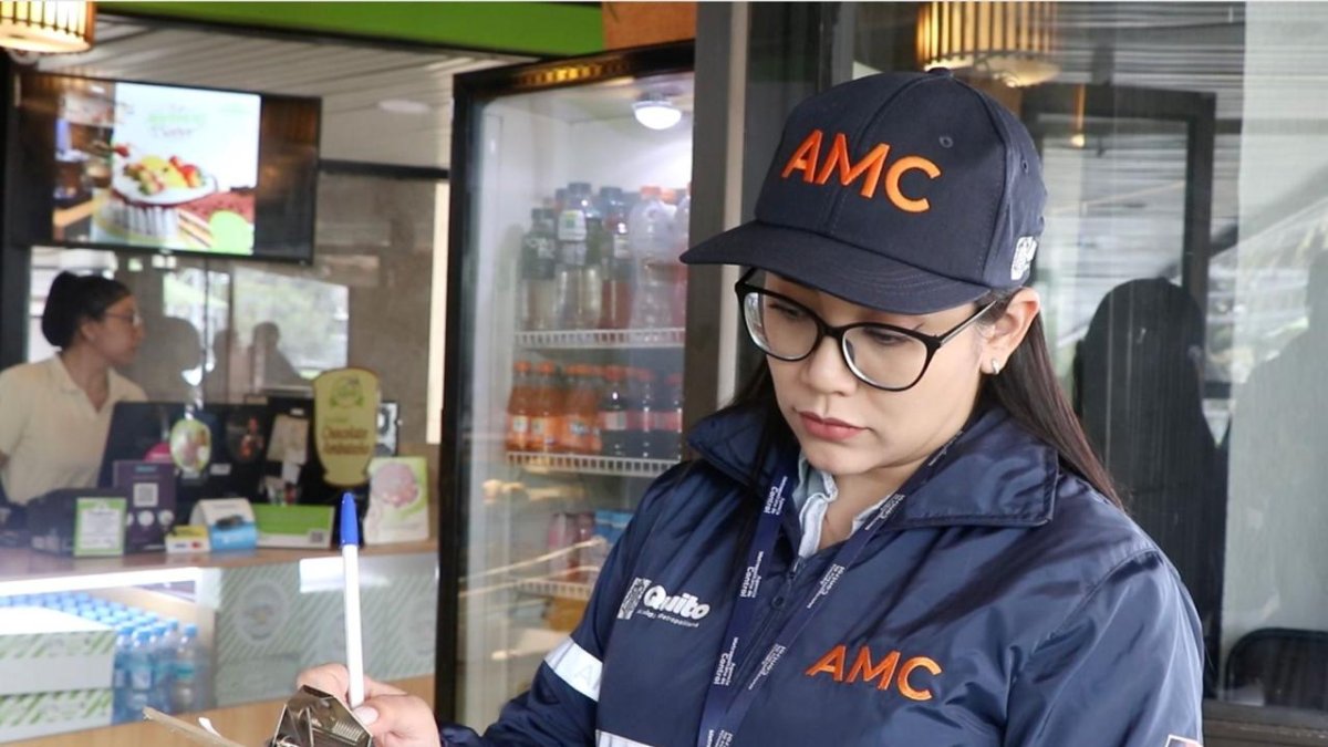 La Agencia Metropolitana de Control cuenta con una nueva dotación de prendas de protección e incorpora bodycams en sus operativos