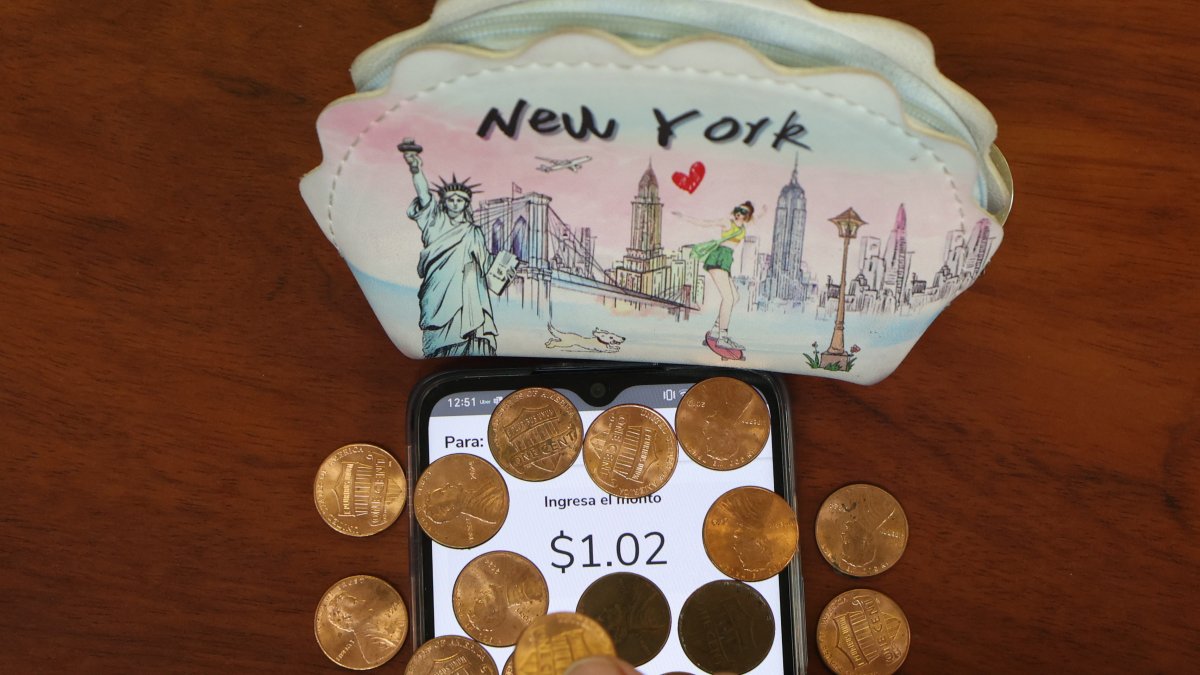 Monedas. Los centavos de dólar que circulan en Ecuador.