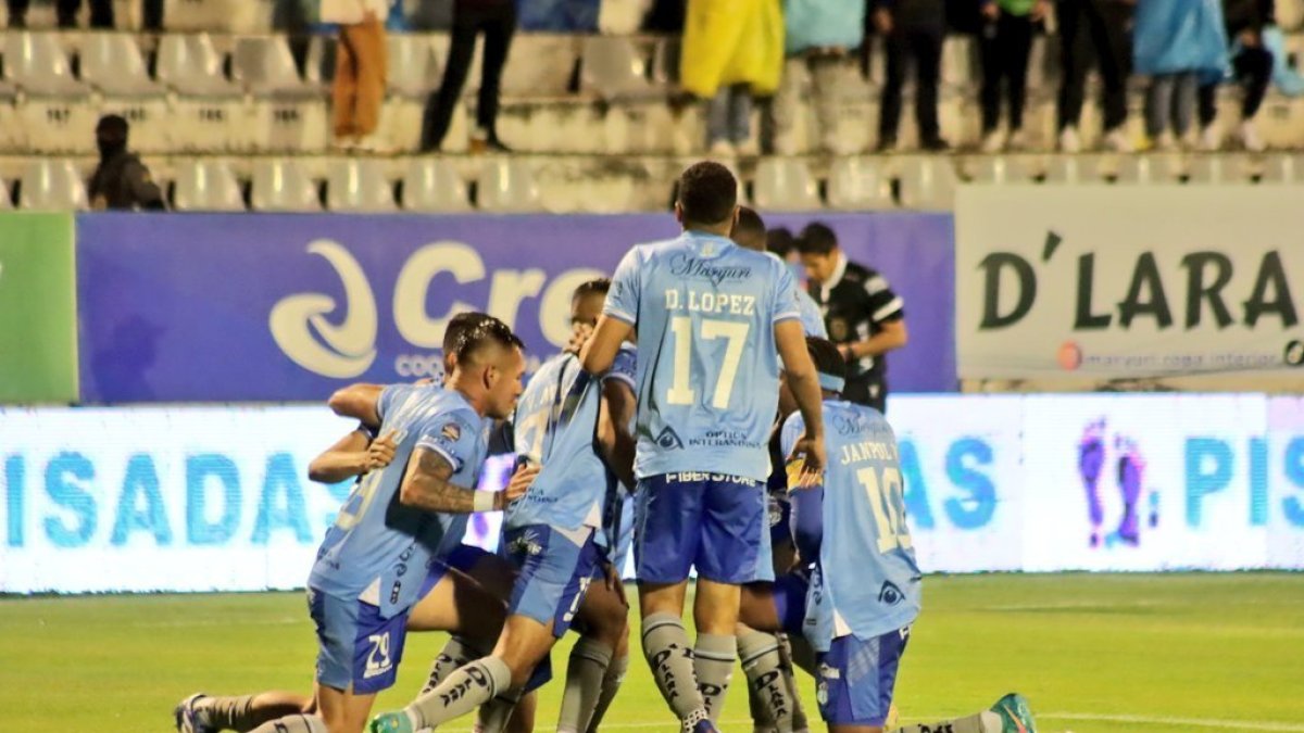 Macará inicia la LigaPro 2025 con el juego ante Orense.