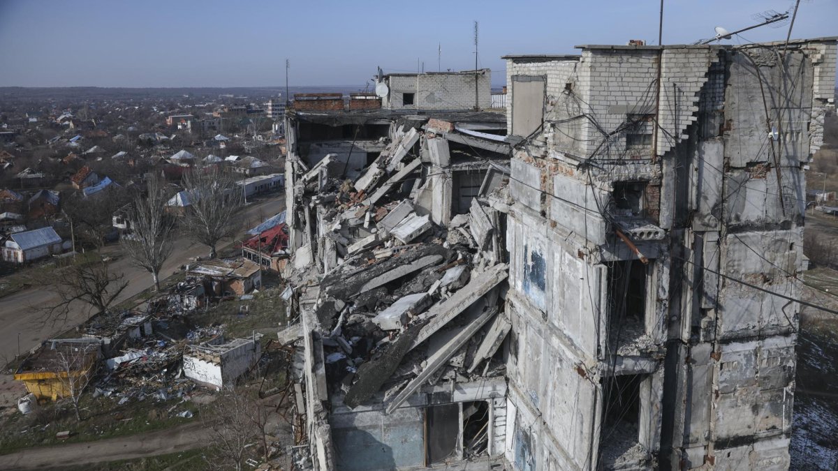 Edificios dañados en Orikhiv, región de Zaporizhia, este de Ucrania, 12 de febrero de 2025.