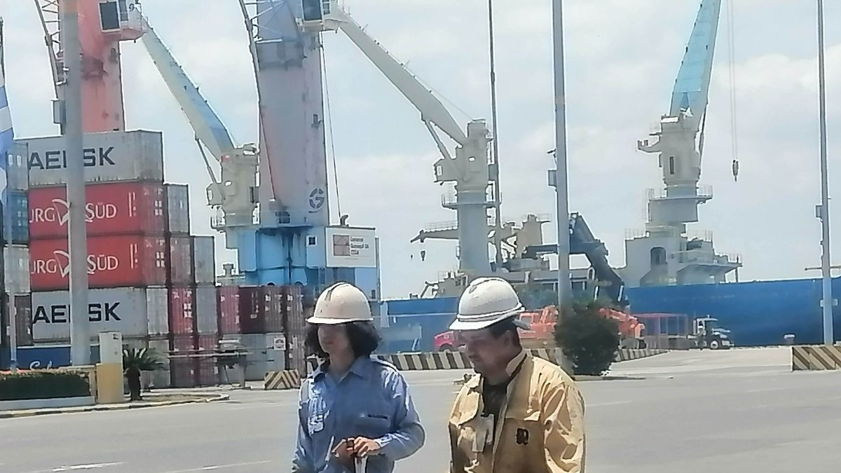 La actividad comercial en el Puerto Marítimo de Guayaquil.