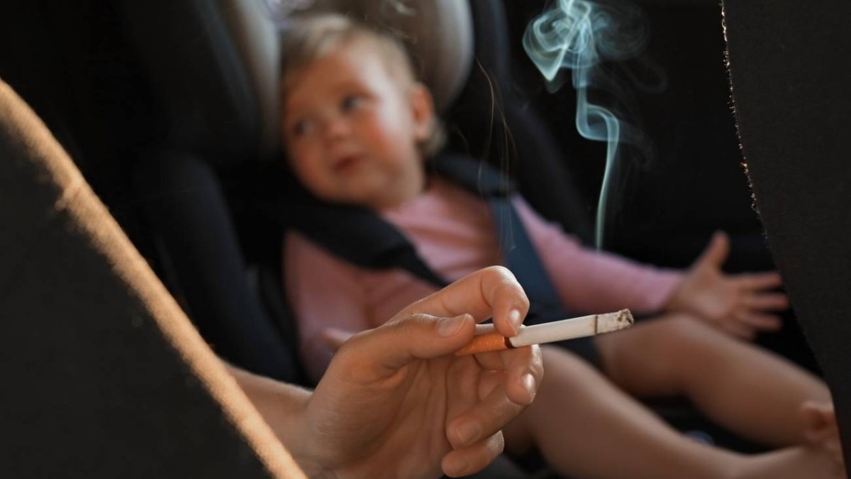 Las alteraciones epigenéticas por la exposición infantil al humo del tabaco podrían influir en el desarrollo de enfermedades en el futuro, según el estudio.