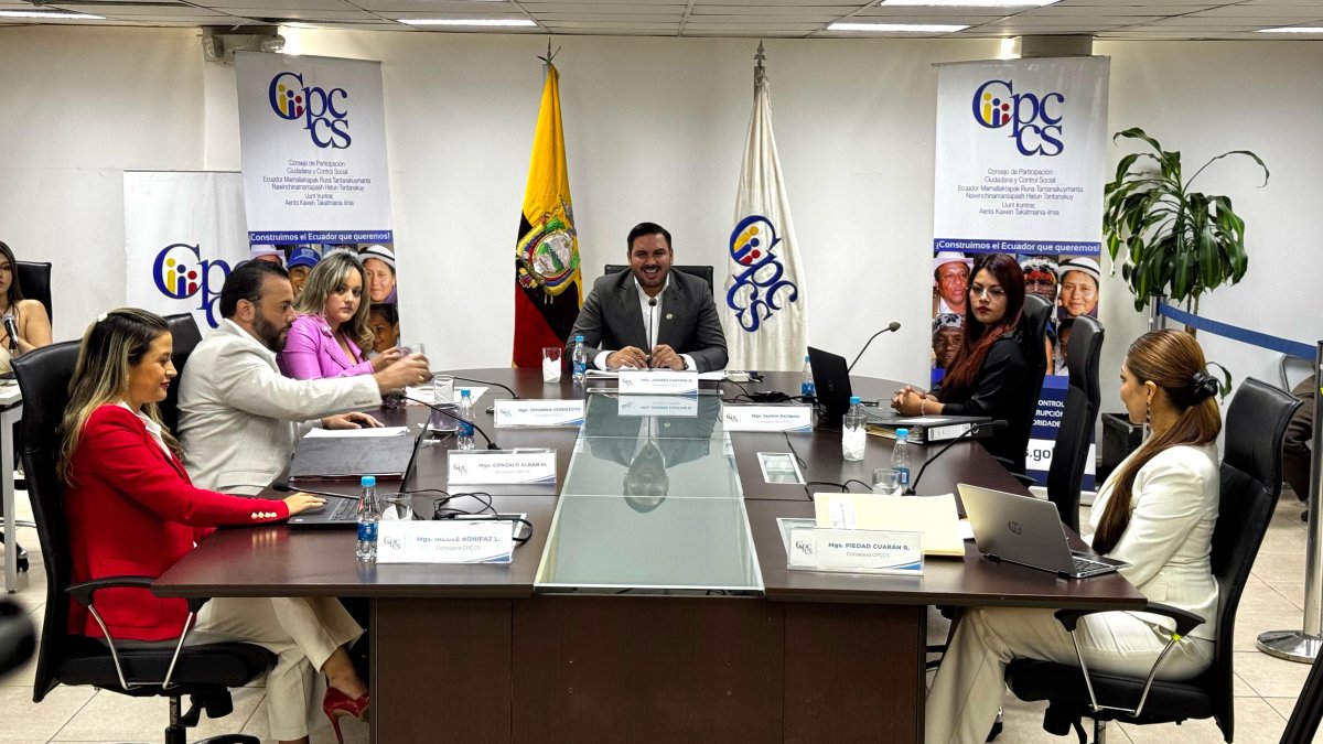 El pleno del Cpccs tomó decisiones sobre dos concursos de autoridades.