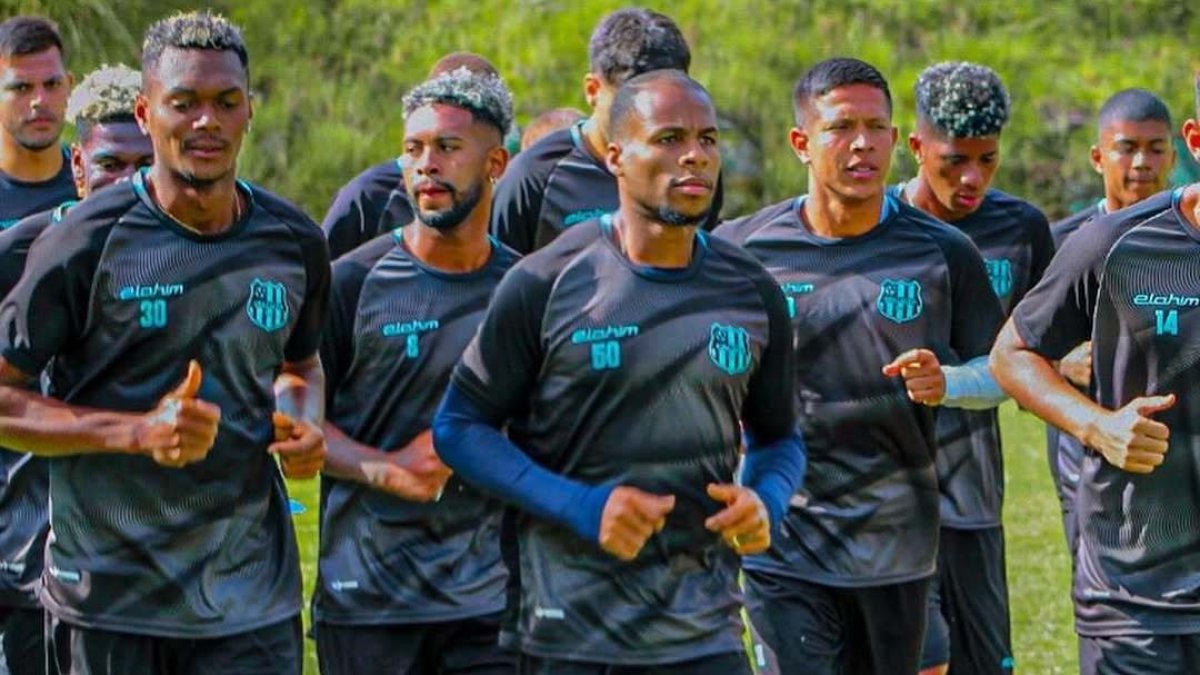 En la actualidad, Godoy (c), se encuentra en la pretemporada con el Gualaceo.