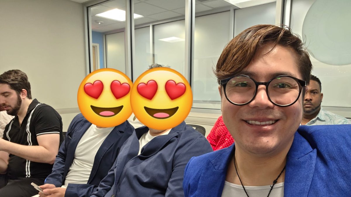 Mauricio Altamirano con los recién casados.