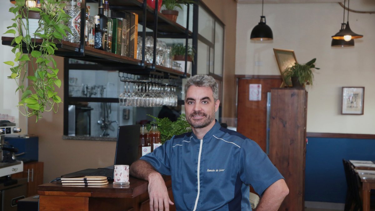 Con gran parte de productos locales, le rinde homenaje a la comida francesa desde su restaurante.