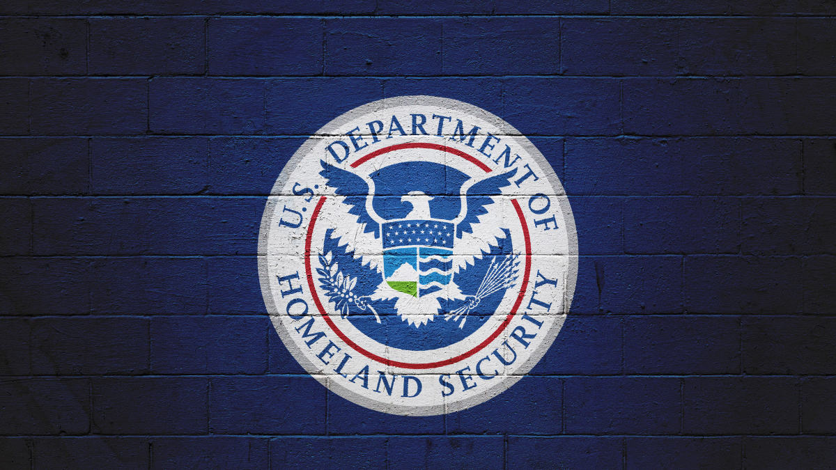 El Departamento de Seguridad Nacional de EE. UU. busca profesionales para cubrir vacantes en sectores clave de seguridad nacional.