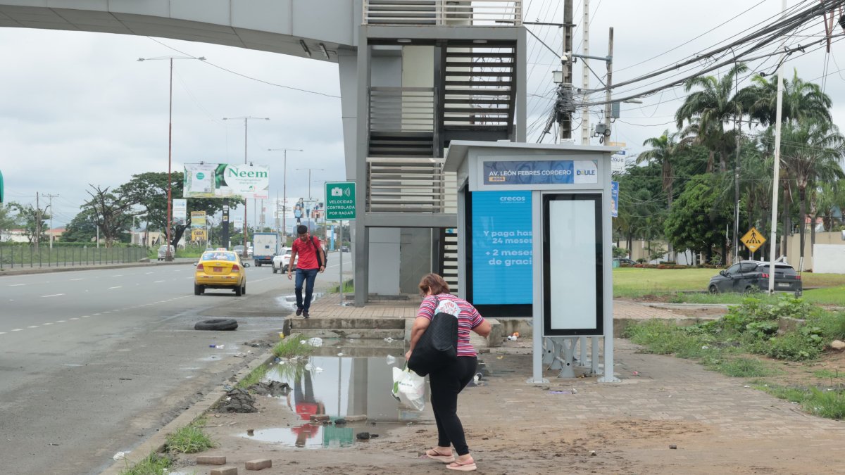 Los ciudadanos tienen problemas para caminar por este punto.