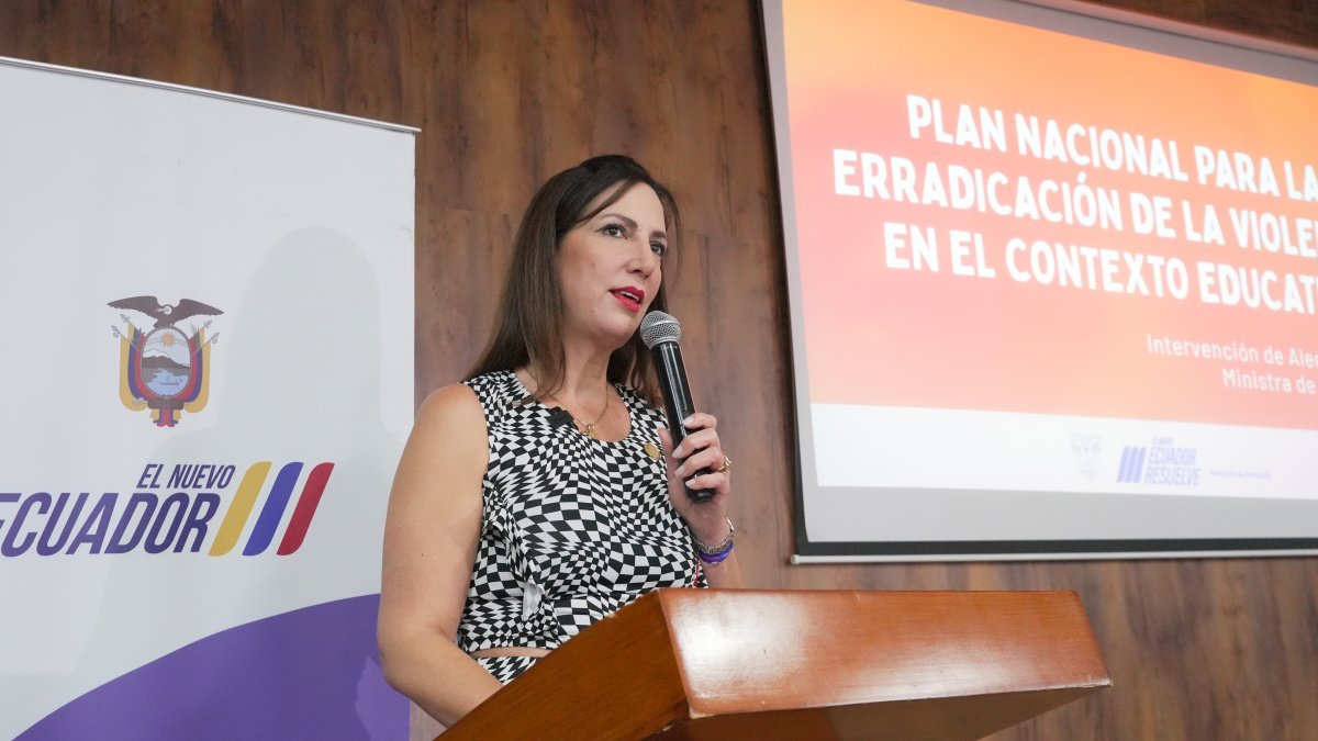 La ministra de Educación del Ecuador, Alegría Crespo.