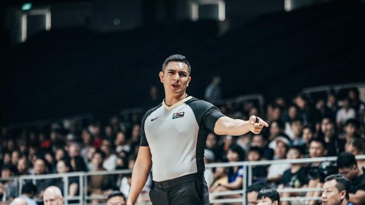 Carlos primero fue jugador y luego juez certificado por la Internacional FIBA.