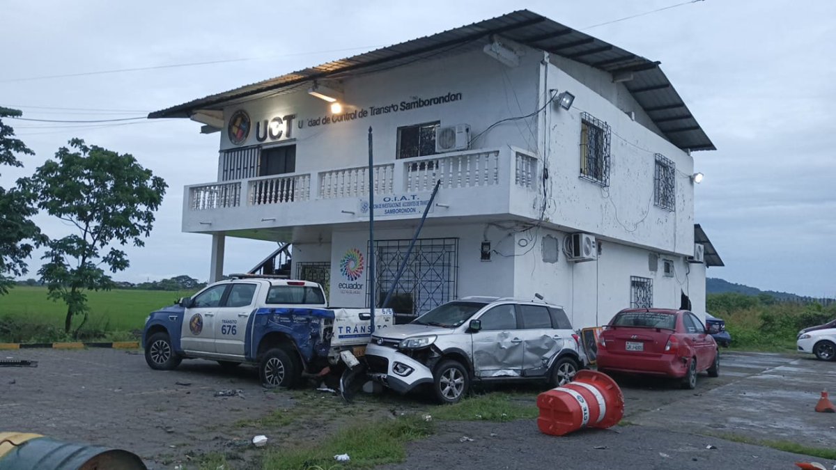 La unidad de control está ubicado en la cabecera cantonal de Samborondón