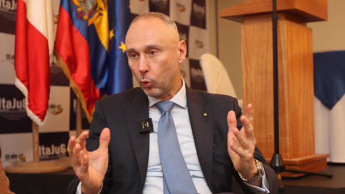 Desde 2024 es embajador de Italia en Quito. Es diplomático de carrera. Ha trabajado en misiones diplomáticas en Durban (Sudáfrica), Abiyán (Costa de Marfil), Zagreb (Croacia)