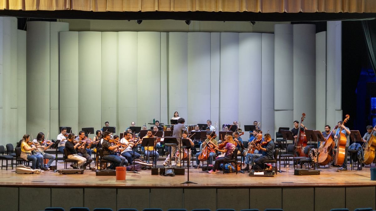 OSG. La Orquesta Sinfónica de Guayaquil presentará el concierto Contrastes donde se interpretarán canciones de distintas épocas.