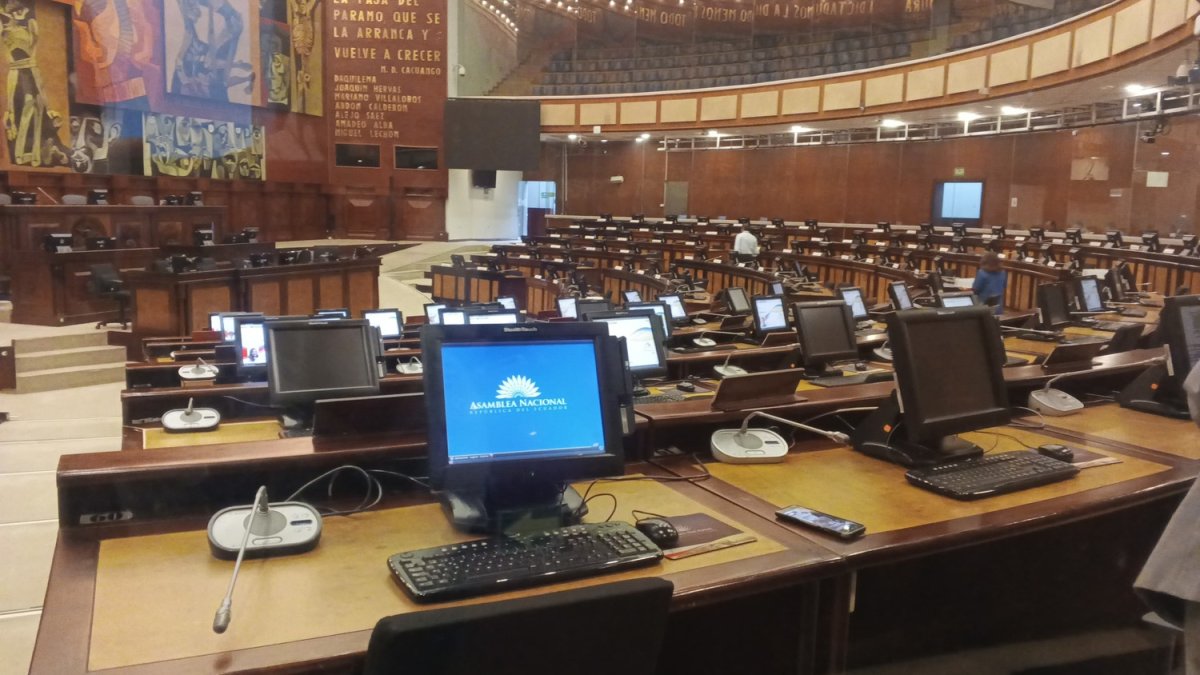 La sesión para tratar la resolución se suspendió el 19 de febrero de 2025.