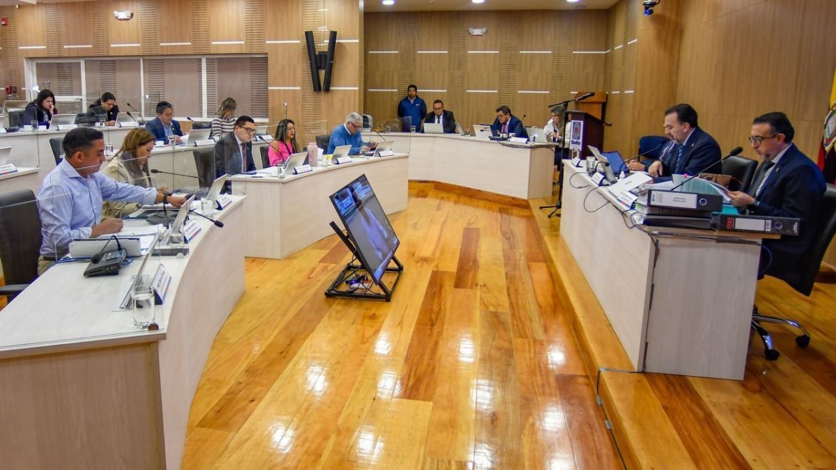 Referencial. Los ediles solicitaron la comparecencia del secretario de Movilidad el próximo martes 25 de febrero