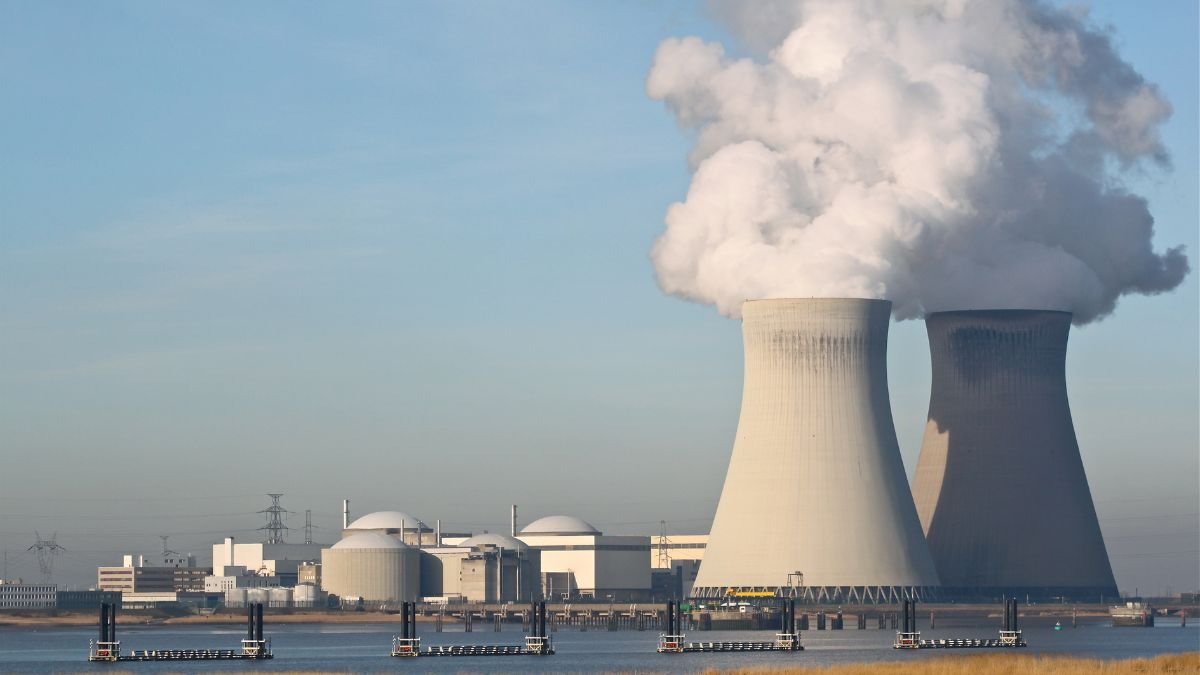 Imagen referencial de una planta nuclea para graficar esta nota periodística.