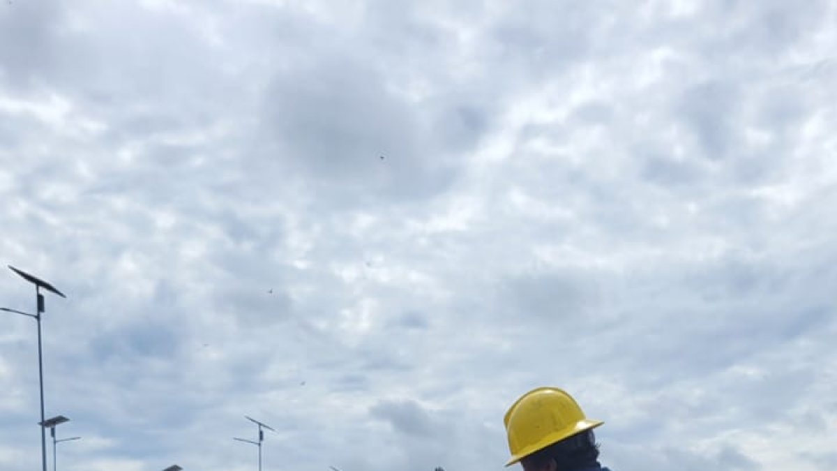 Situación. El incidente se reportó en la vía a Puerto Engabao.