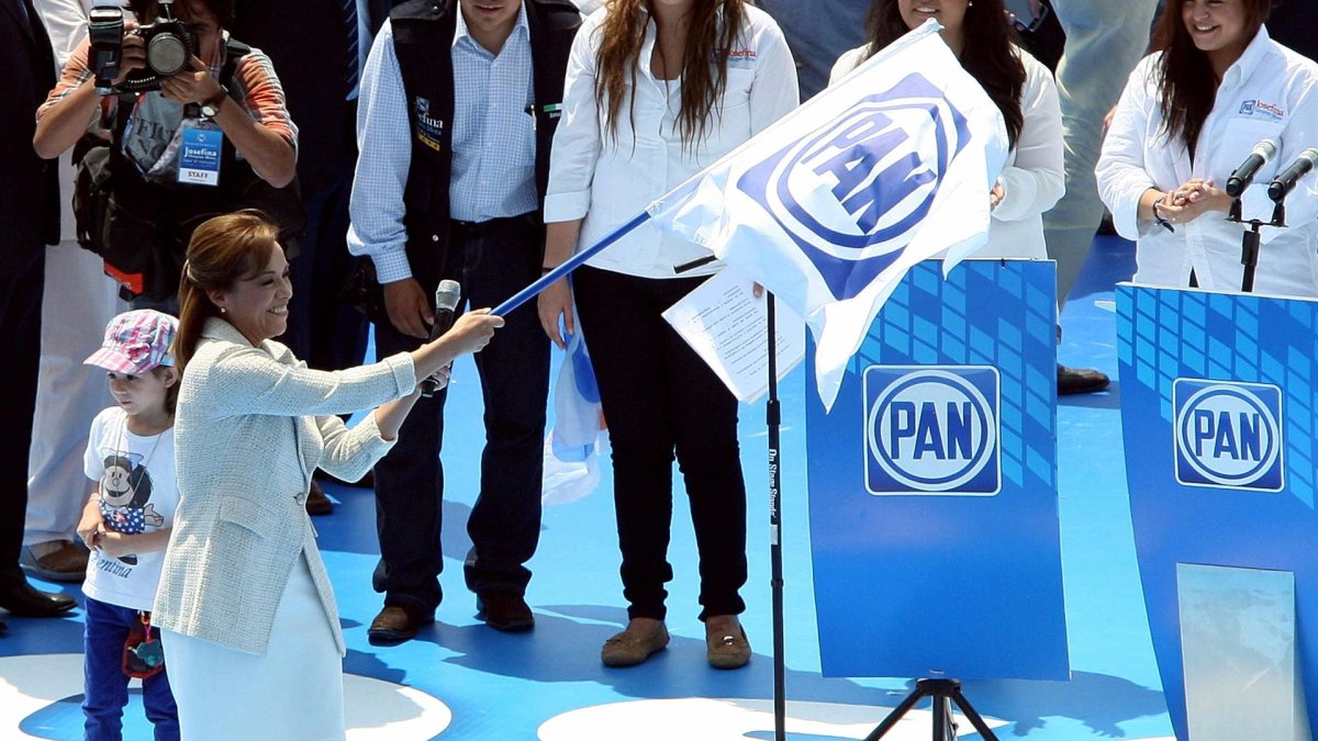 Ciudad de México. Participantes de un miting del Partido Acción Nacional.