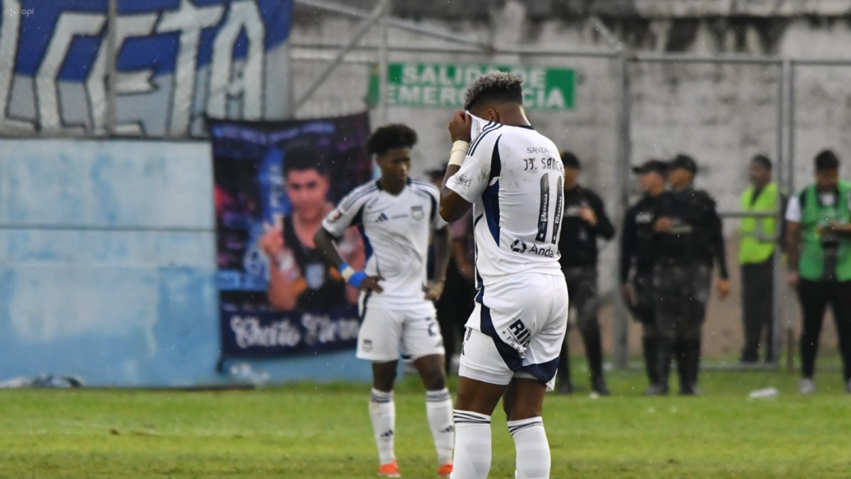 Emelec sumó su partido 11 sin ganar. Cayó 2-0 ante Delfín en el Jocay