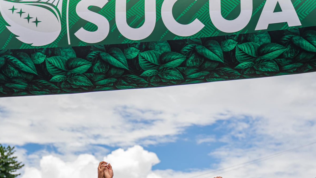 Óscar Patín (i), Daniel Pintado (c) y Jinson Calderón coparon el podio de los 35 km marcha del Nacional del fin de semana en Sucúa, Morona Santiago.