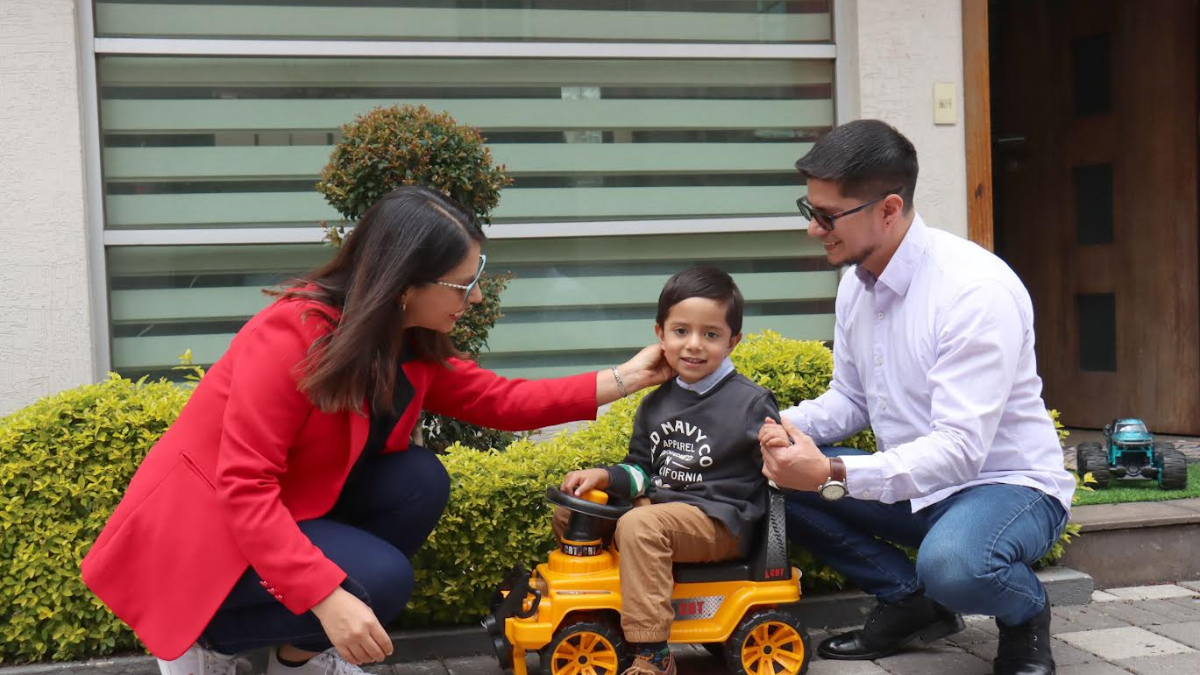 Gabriel, según sus padres, Luis y Verónica, fue un hijo buscado por años, antes del confinamiento por la COVID-19.