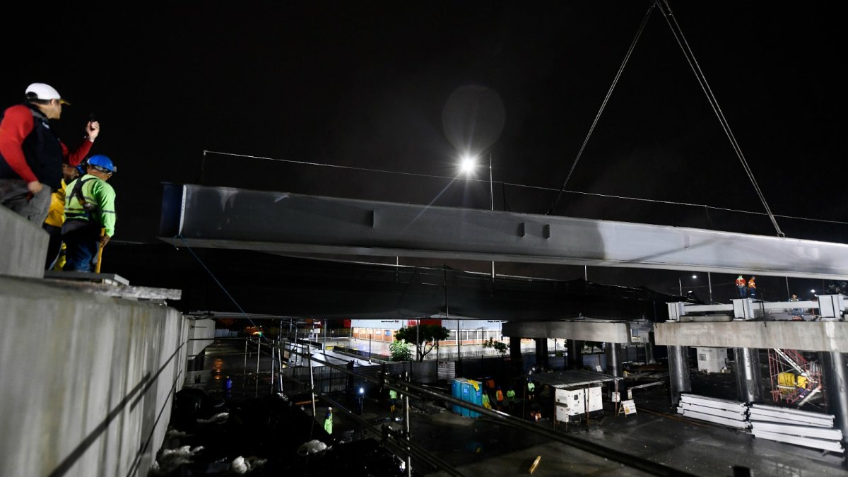 La segunda fase de esta obra tiene previsto habilitarse al tránsito en mayo
próximo, luego de que la primera parte concluyó en octubre pasado.