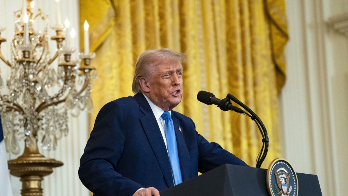 Donald Trump pidió que se revise un recorte adicional de 1.000 trabajadores de NOAA. 