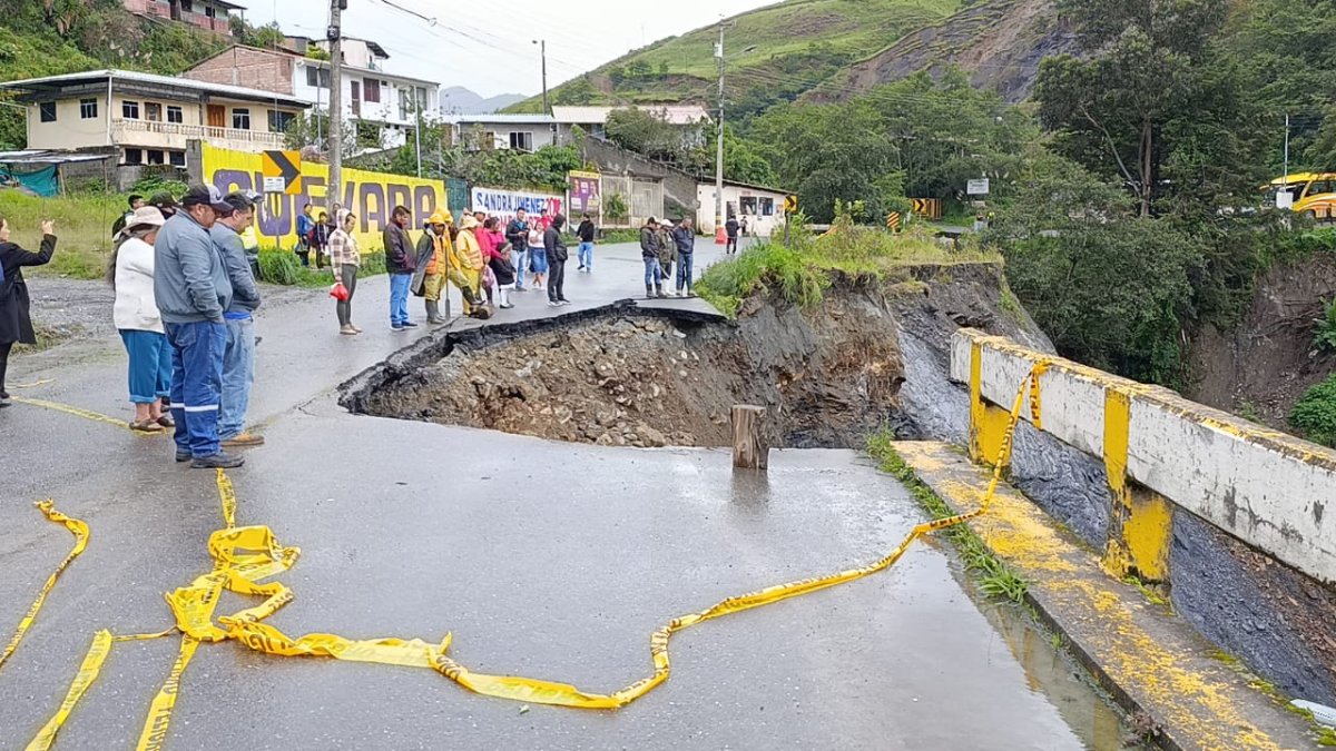 Las lluvias han dejado incomunicadas a varias comunidades de Loja.