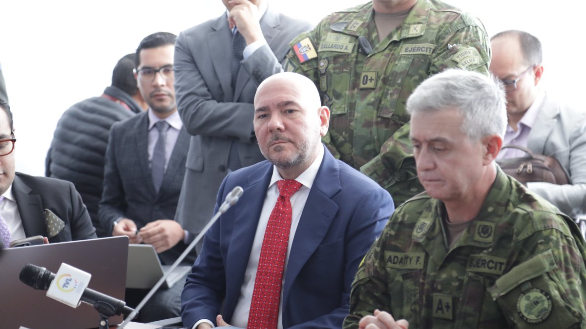 El ministro de Defensa, Gian Carlo Loffredo,