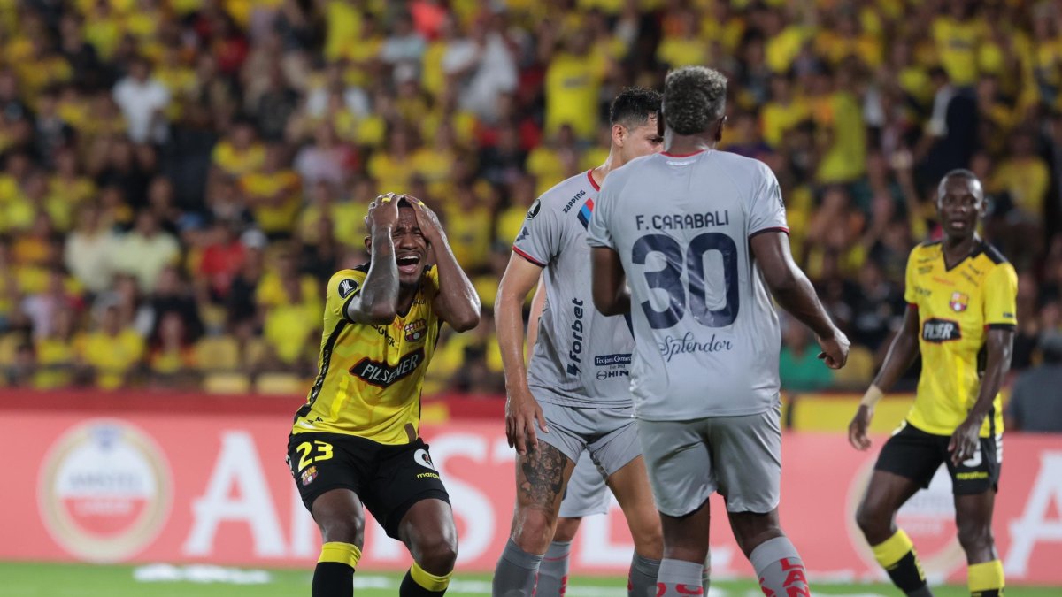 Barcelona fue igualado 1-1 tras el cobro de penal de Ángel Ledesma de El Nacional