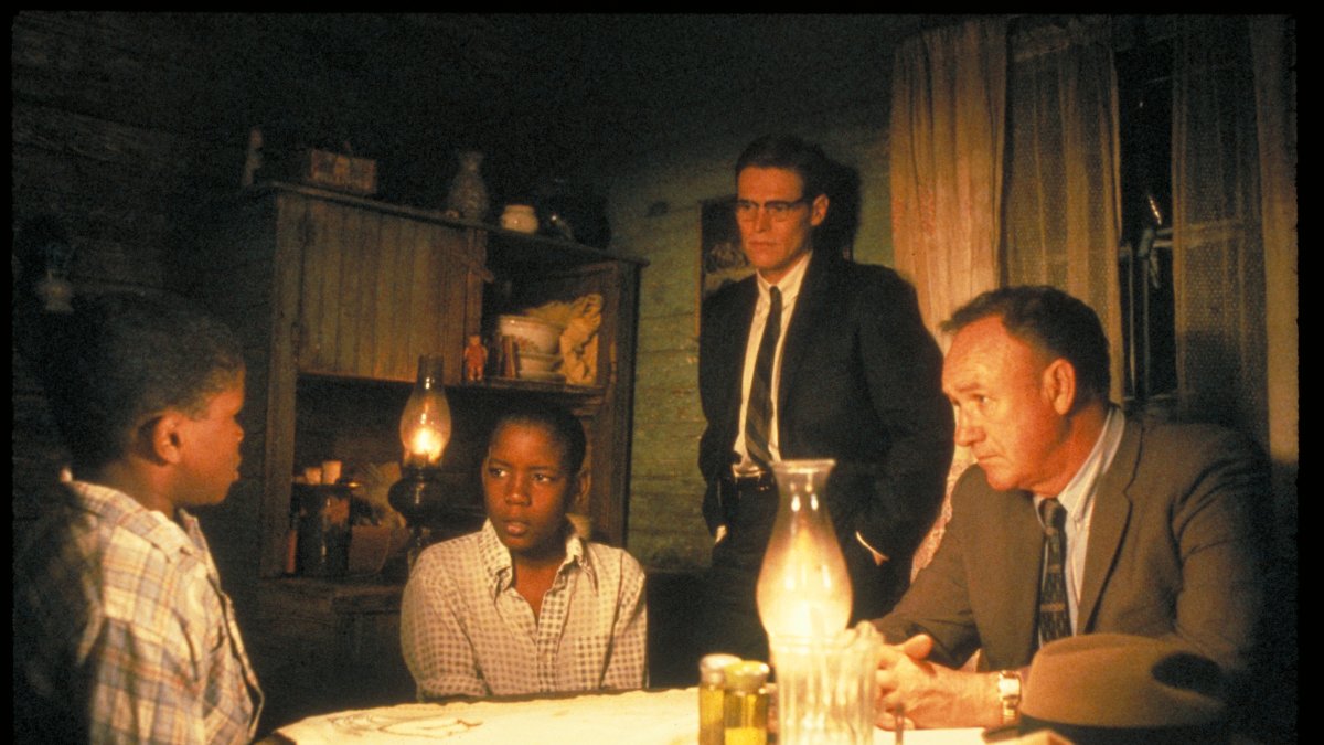 Gene Hackman (d) en un fotograma de la película 'Mississippi Burning' ('Arde Mississipi') de 1988.