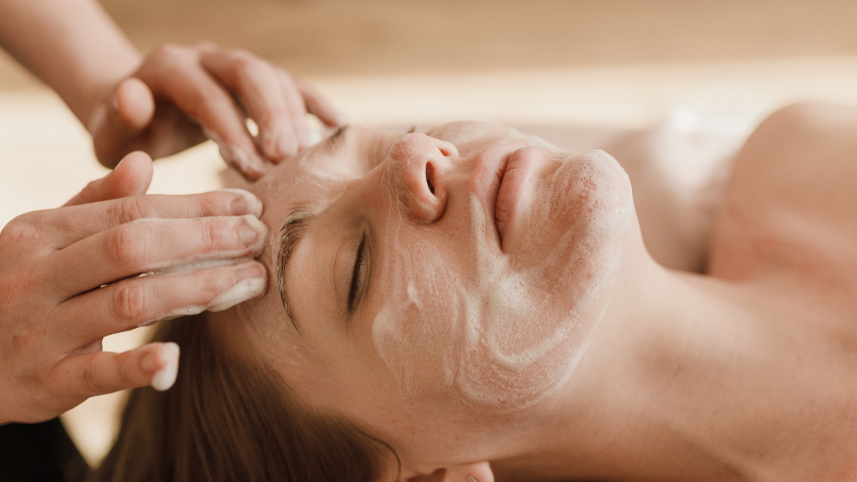 Las prácticas que ayudan a cuidar la piel