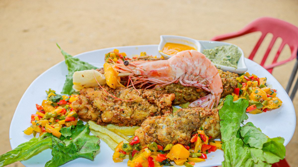 Playas: Para este feriado de carnaval, este canton le aofrece una diversidad de platos para los turistas que visiten el balneario.