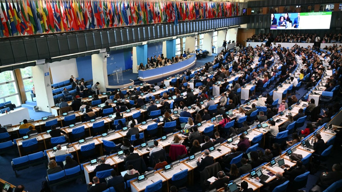 Los delegados asisten a la conferencia sobre biodiversidad COP16 en la sede de la Organización de las Naciones Unidas para la Alimentación y la Agricultura (FAO) en Roma, el 25 de febrero de 2025.