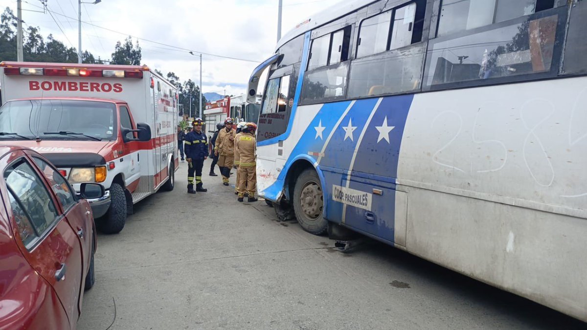 El bus involucrado en el trágico accidente de Sayausí, Cuenca