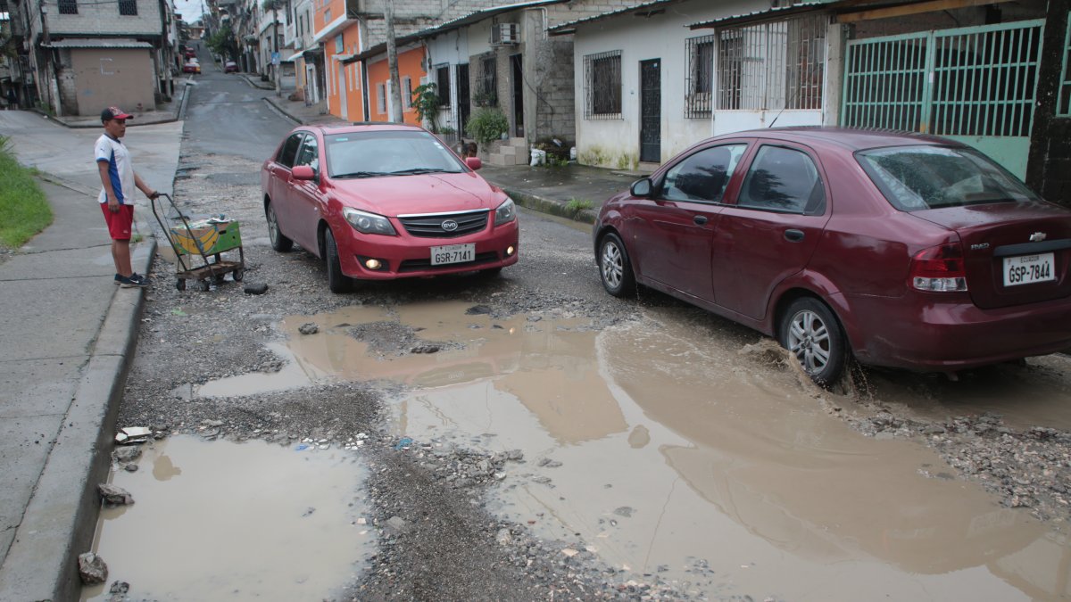 Una de las calles en la ciudadela Martha de Roldós.