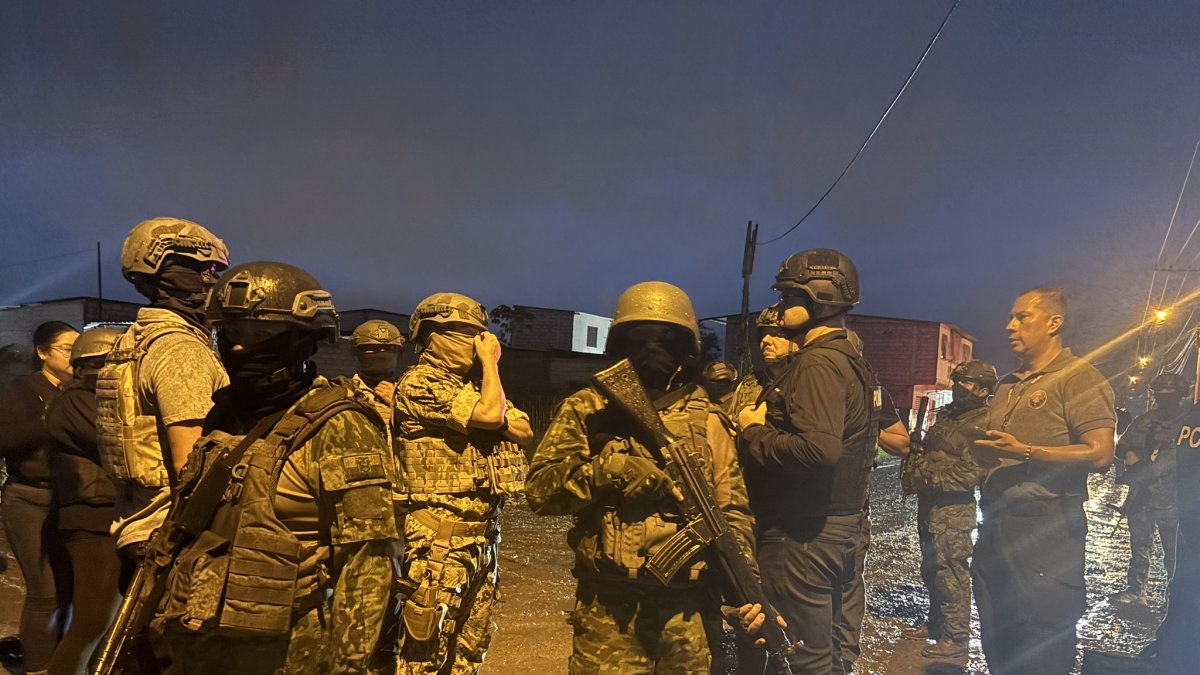 En la madrugada del lunes 3 de marzo, miembros de la Policía Nacional y de las Fuerzas Armadas intervinieron en los sectores 25 de Julio, del cantón Playas, y en La Posa, parroquia rural de Guayaquil.