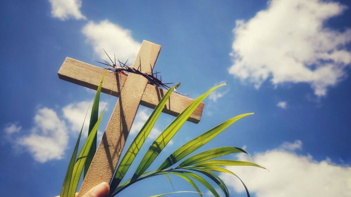 La Semana Santa es una de las festividades religiosas más importantes del cristianismo, que conmemora la pasión, muerte y resurrección de Jesucristo.