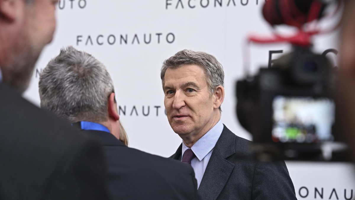 El presidente del PP, Alberto Núñez Feijóo, este martes en Barcelona (España).