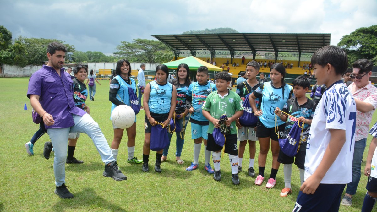 Juan David Jiménez (i) en una de las últimas actividades como 