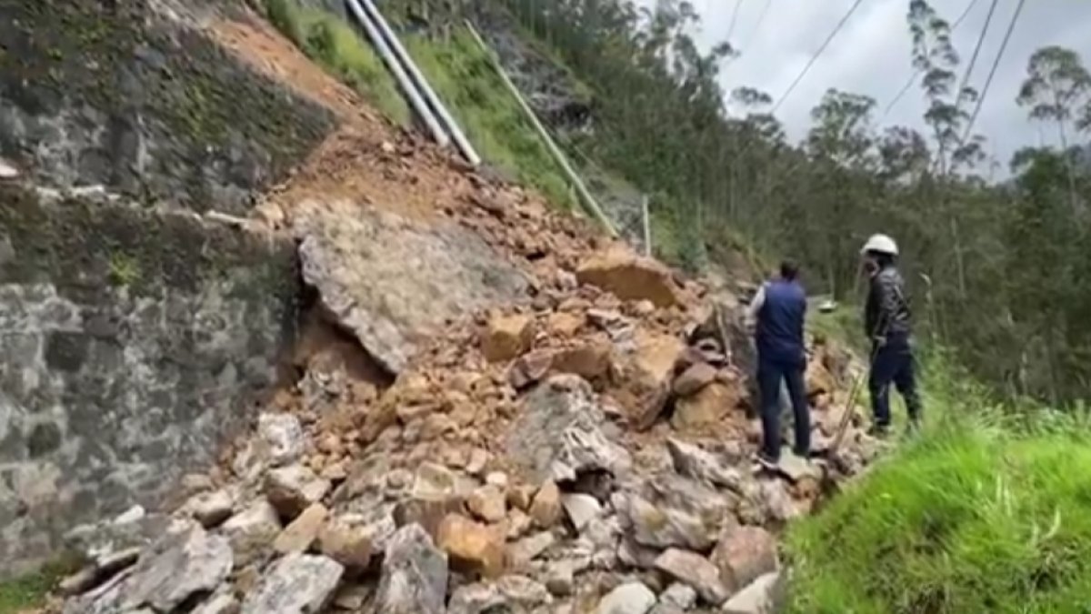 Se registró un derrumbe sobre el sistema de la Central Hidroeléctrica de Saymirín.