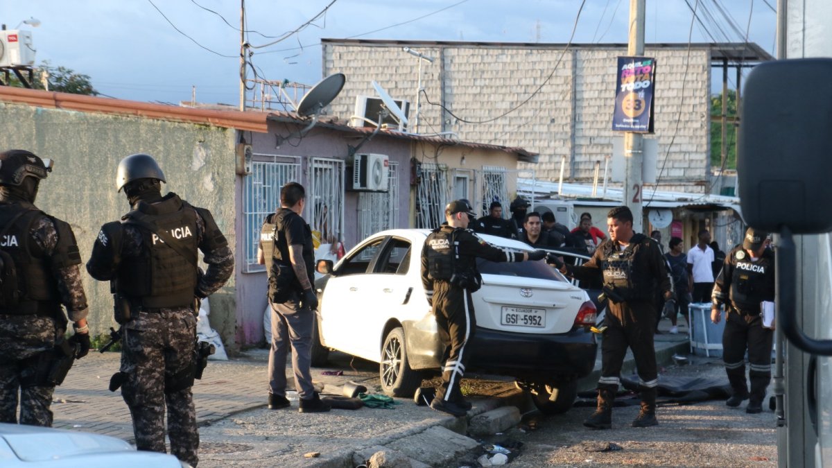 Escena del crimen en Socio Vivienda 2, donde un ataque armado dejó 19 muertos y varios heridos.