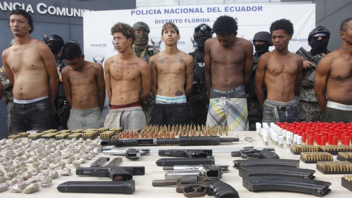 Detenidos en operativo realizado este viernes 7 de marzo en Socio Vivienda 2.