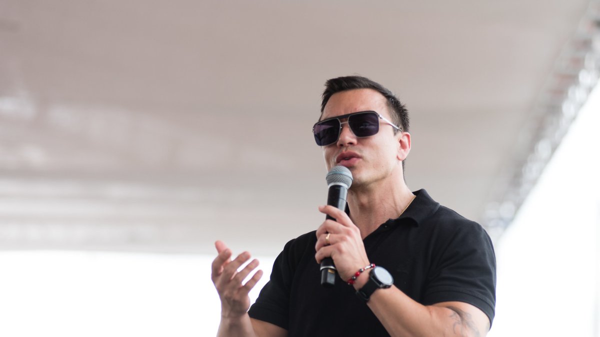 El presidente Daniel Noboa se enfrentará a Luisa González en el balotaje.