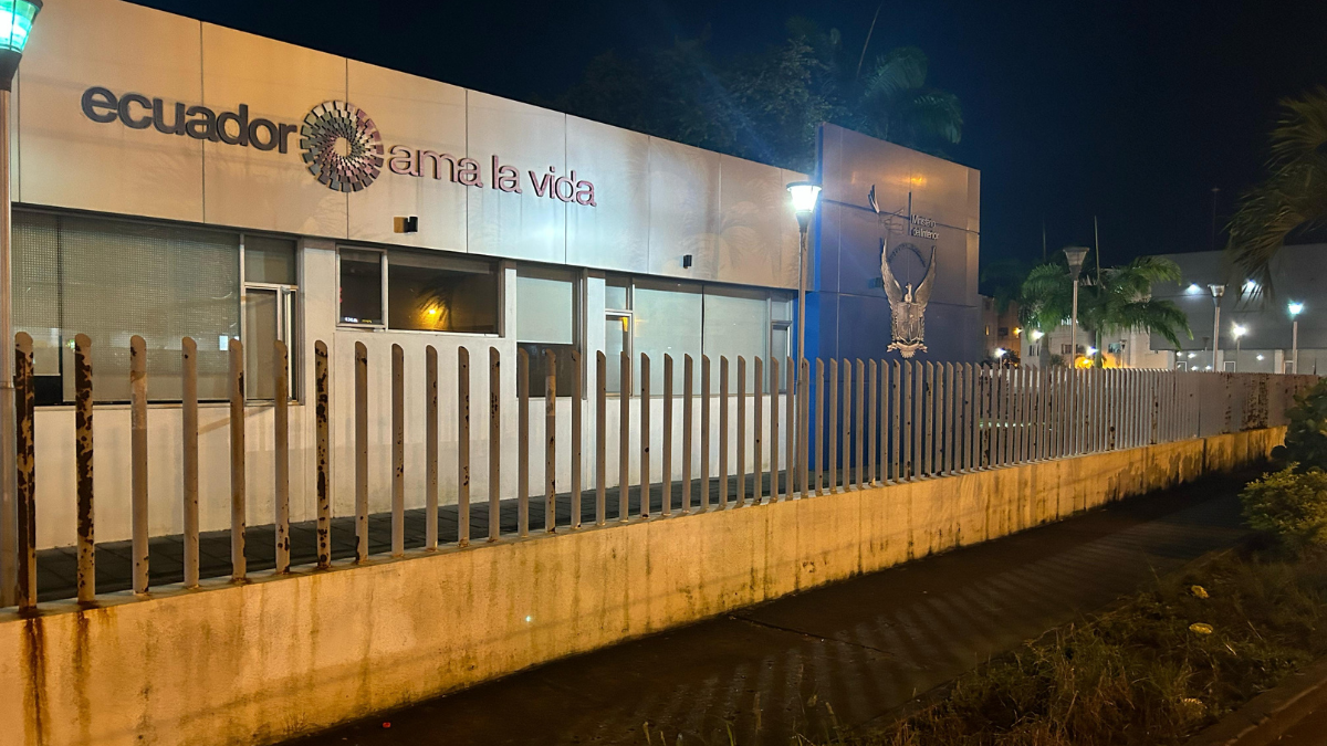 Laboratorio de Ciencias Forenses.