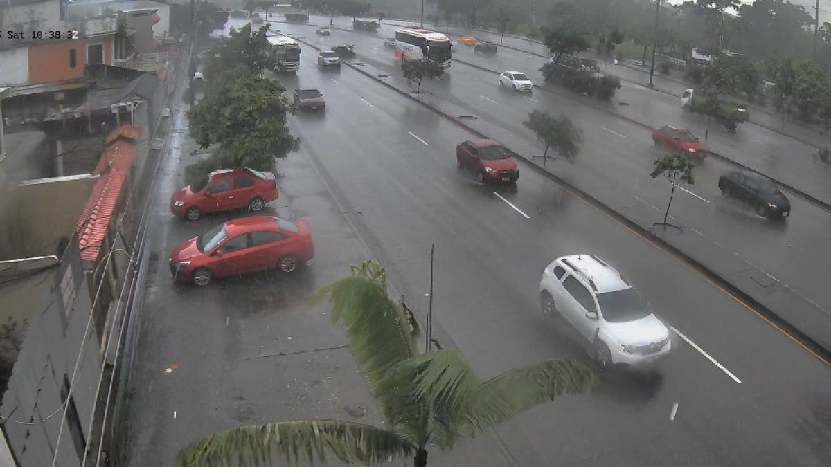 La mañana de este 8 de marzo amaneció lloviendo en la ciudad, pero en el transcurso del día el clima se mantuvo nublado.