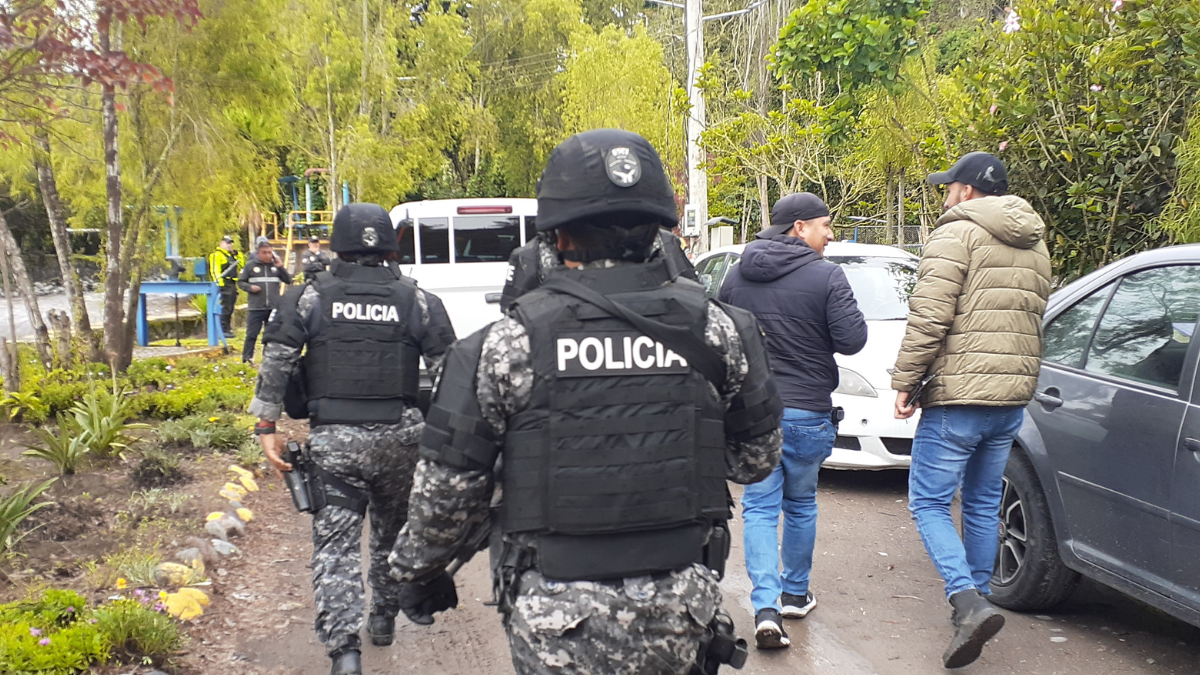 Operativo en el Hospital Docente Ambato